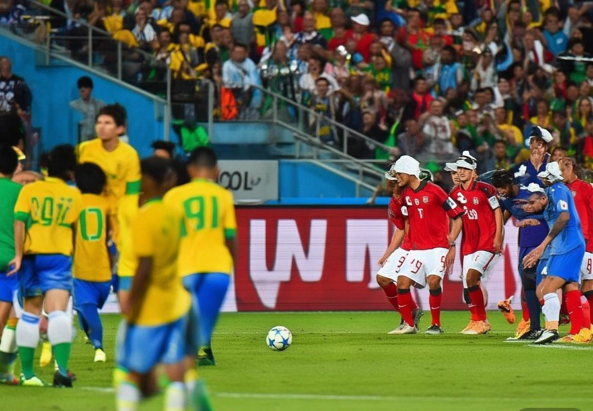 巴西墨西哥足球对决前瞻：历史交锋与赛事投注策略(图1)